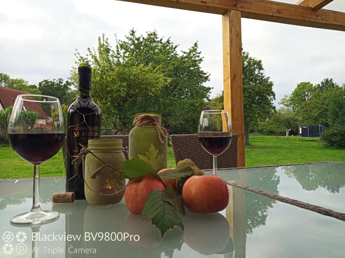 Ferienwohnungen "Weitblick" Und "Schwalbennest" Lodmannshagen Exterior foto